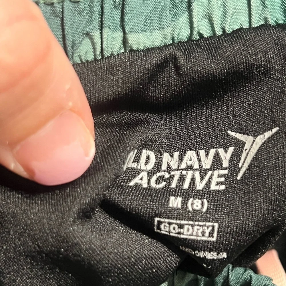 Old Navy Youth Active girls Camouflage drawstring shorts